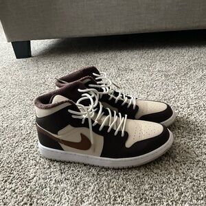 Women’s size 10 mocha Jordan’s